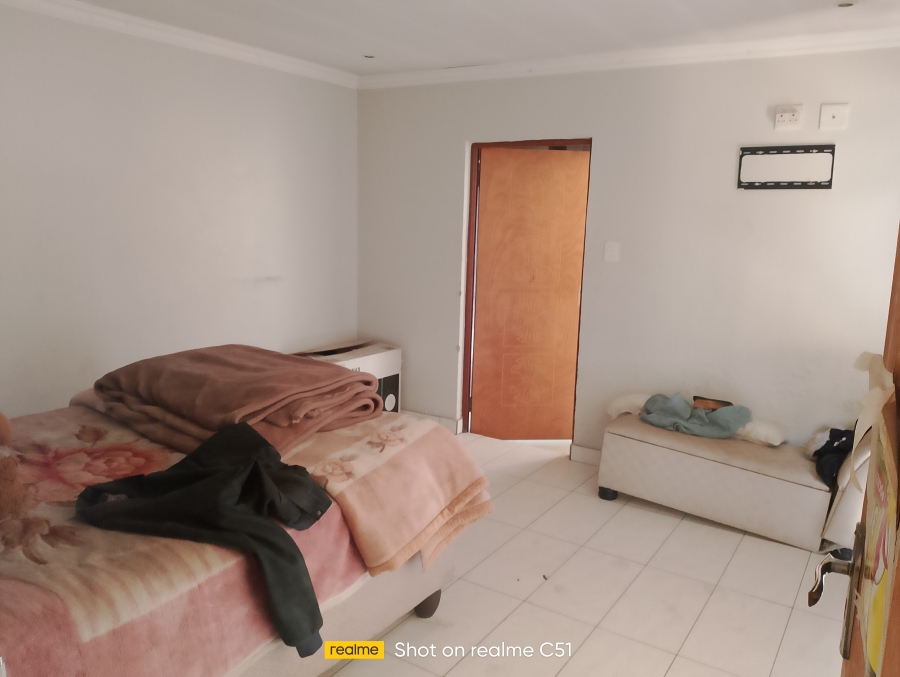 5 Bedroom Property for Sale in Helderwyk Gauteng