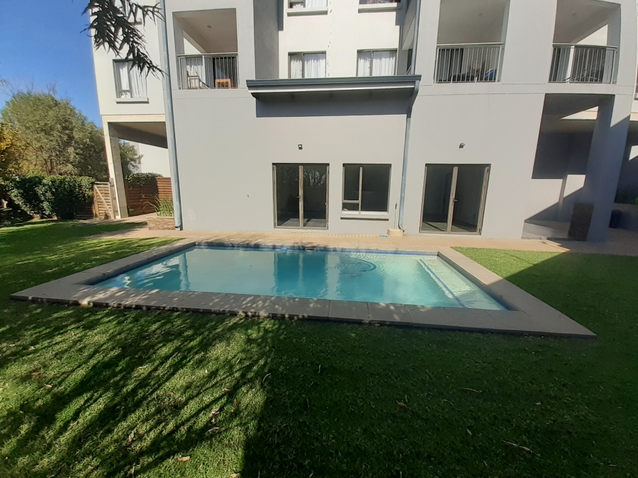 1 Bedroom Property for Sale in Linden Gauteng