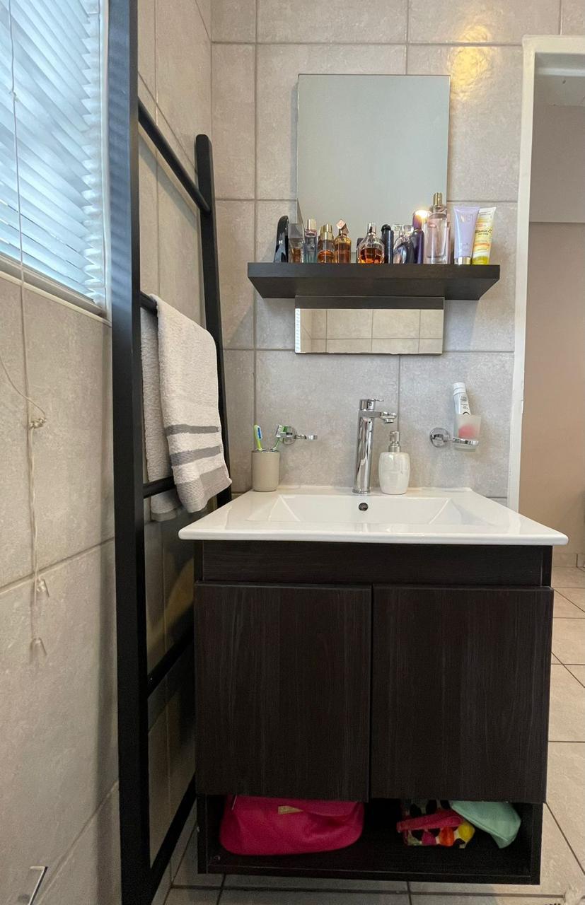 1 Bedroom Property for Sale in Linden Gauteng