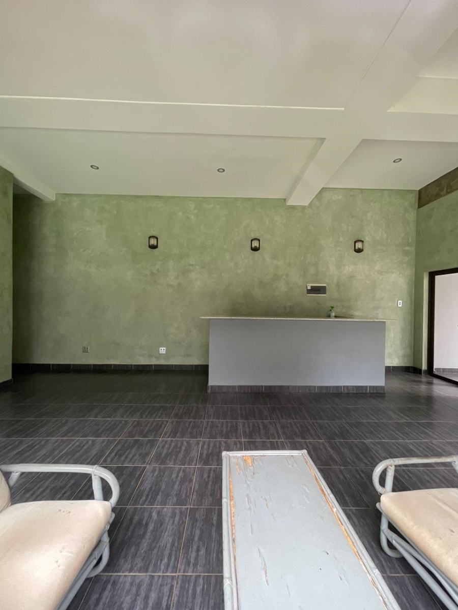 1 Bedroom Property for Sale in Linden Gauteng