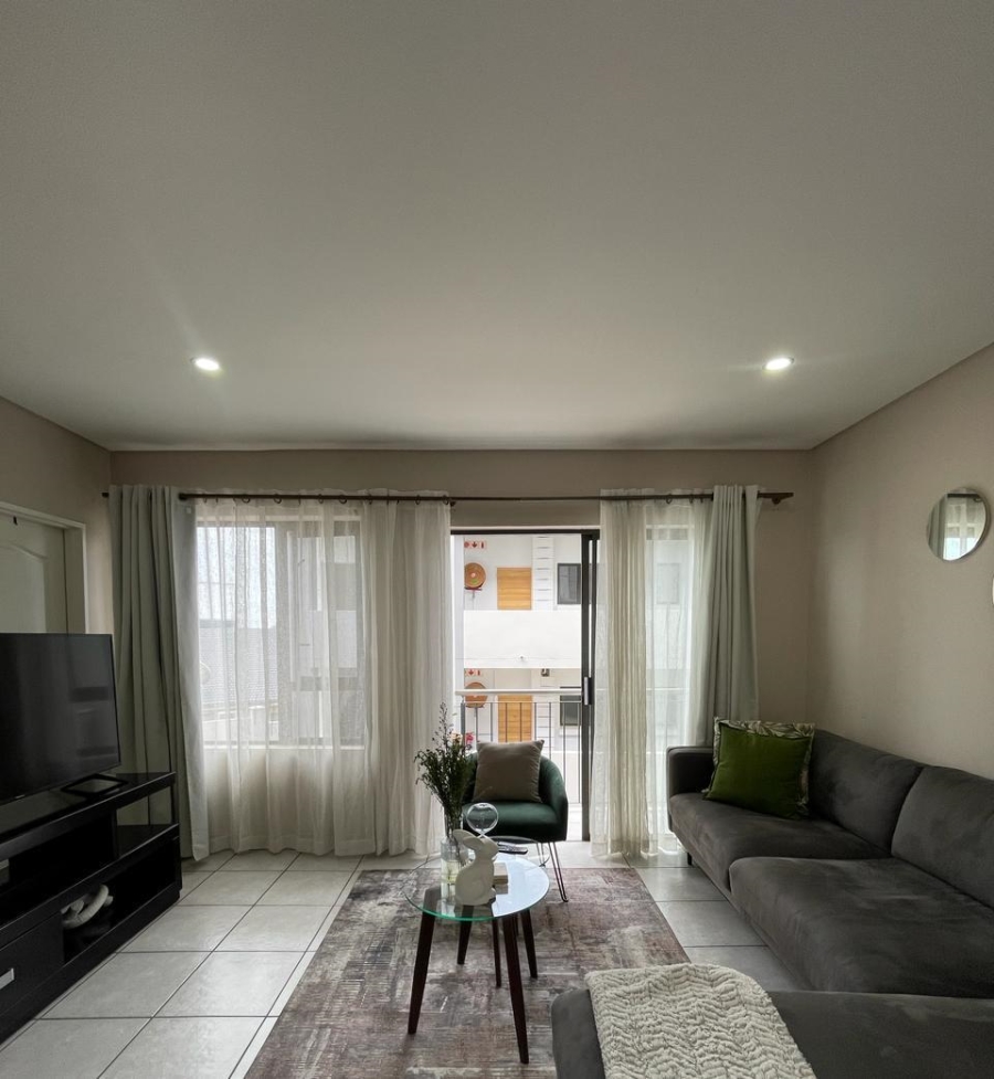 1 Bedroom Property for Sale in Linden Gauteng