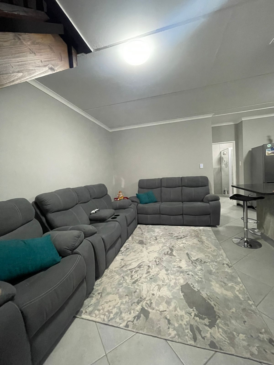 To Let 3 Bedroom Property for Rent in Norton Home Estate AH Gauteng