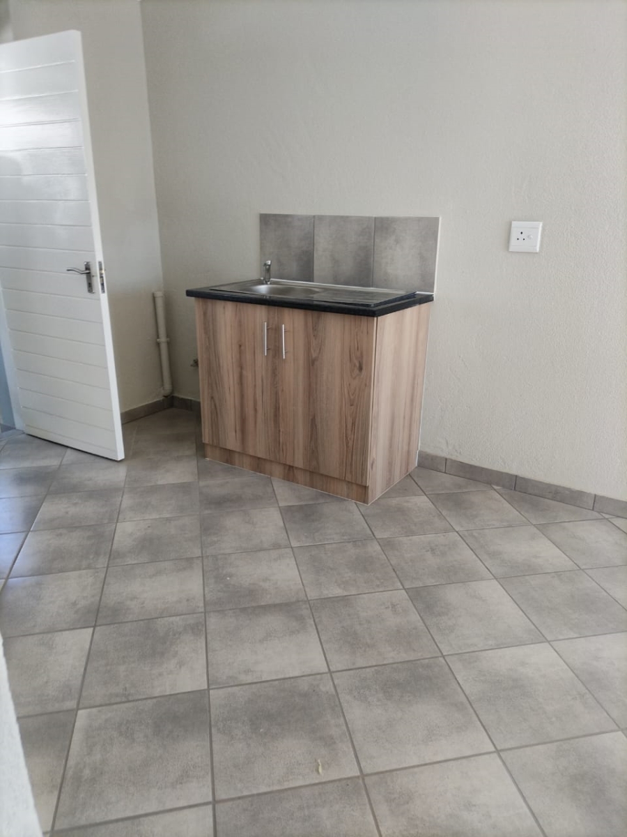To Let 2 Bedroom Property for Rent in Alliance Gauteng