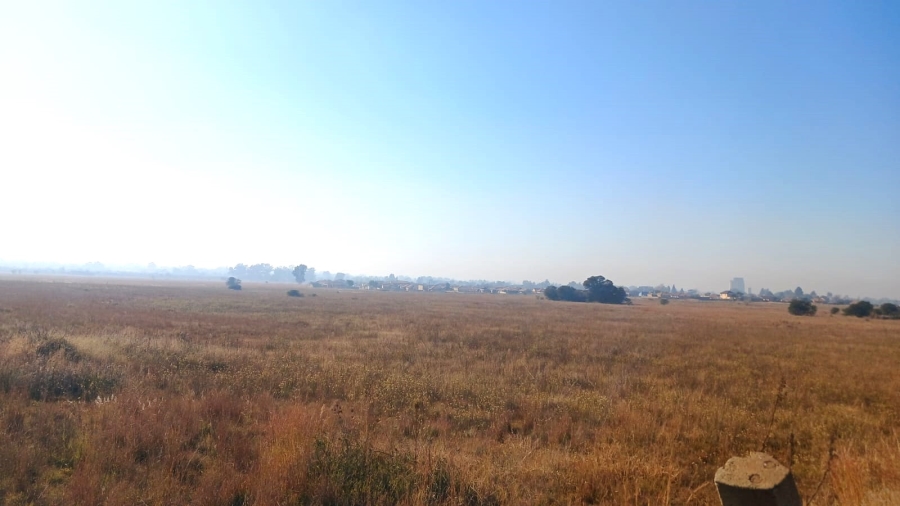 0 Bedroom Property for Sale in Unitas Park Gauteng