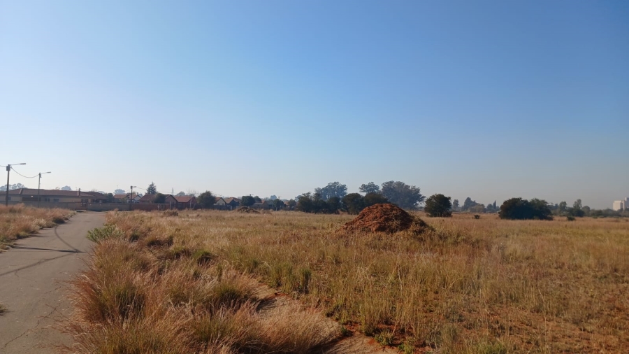 0 Bedroom Property for Sale in Unitas Park Gauteng