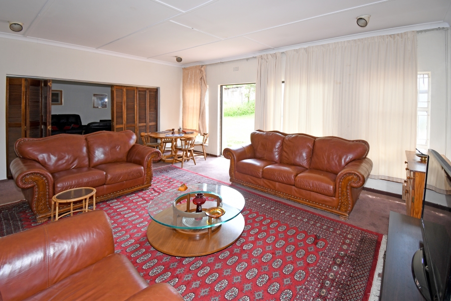 3 Bedroom Property for Sale in Kew Gauteng