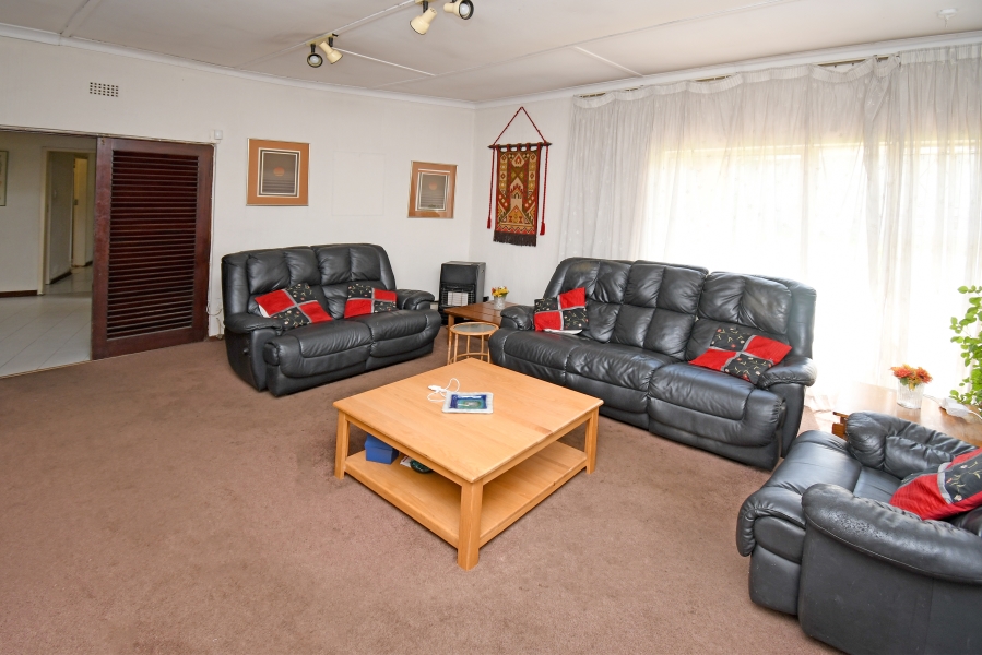 3 Bedroom Property for Sale in Kew Gauteng