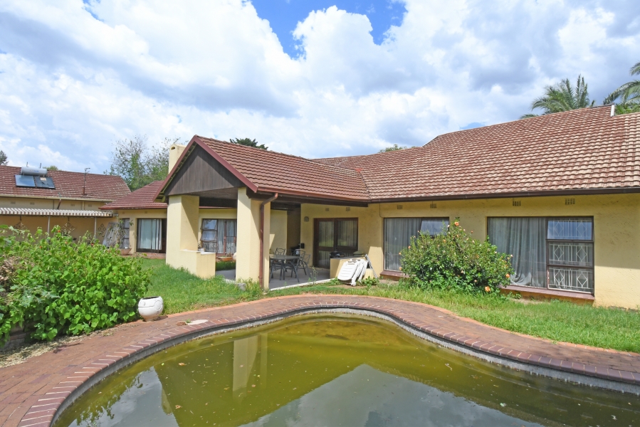 3 Bedroom Property for Sale in Kew Gauteng