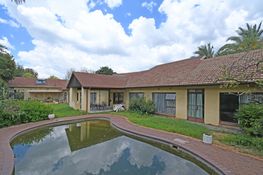 3 Bedroom Property for Sale in Kew Gauteng