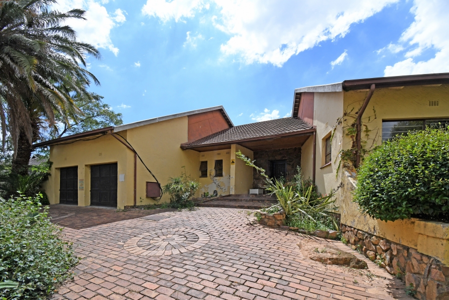 3 Bedroom Property for Sale in Kew Gauteng