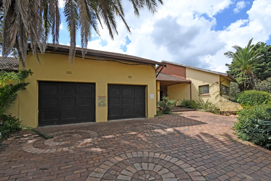 3 Bedroom Property for Sale in Kew Gauteng