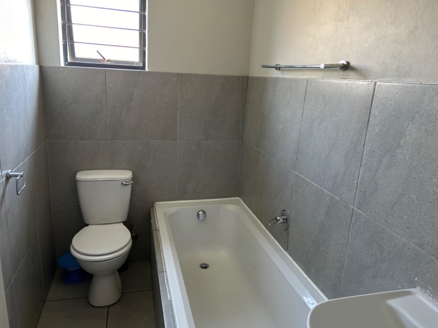 To Let 3 Bedroom Property for Rent in Mindalore Gauteng