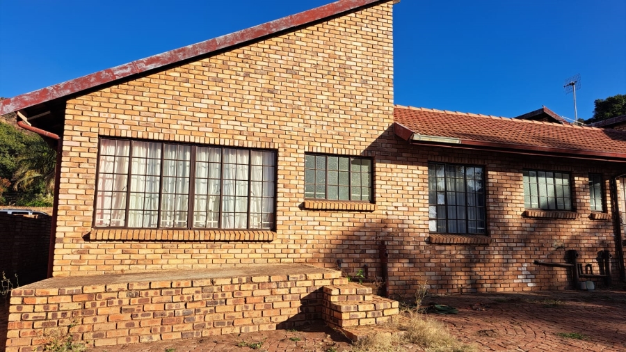 5 Bedroom Property for Sale in Ninapark Gauteng