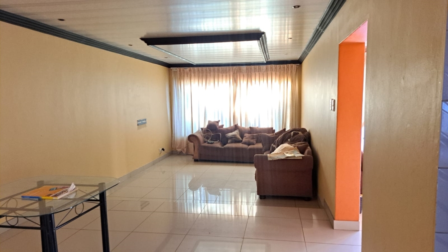 5 Bedroom Property for Sale in Ninapark Gauteng