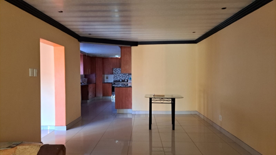 5 Bedroom Property for Sale in Ninapark Gauteng