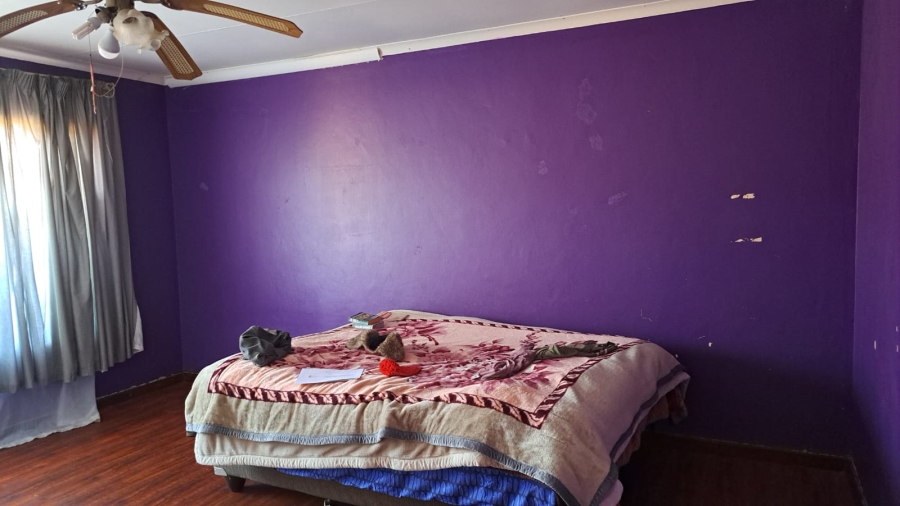 5 Bedroom Property for Sale in Ninapark Gauteng