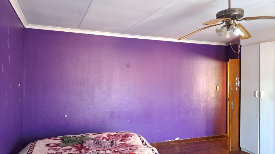 5 Bedroom Property for Sale in Ninapark Gauteng