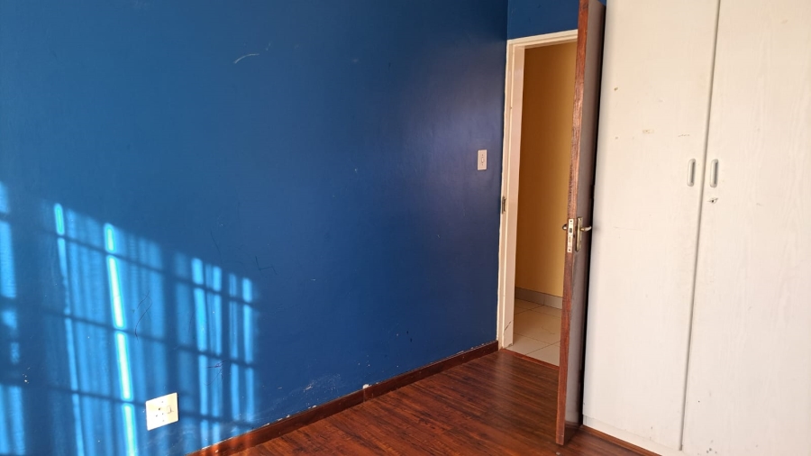 5 Bedroom Property for Sale in Ninapark Gauteng