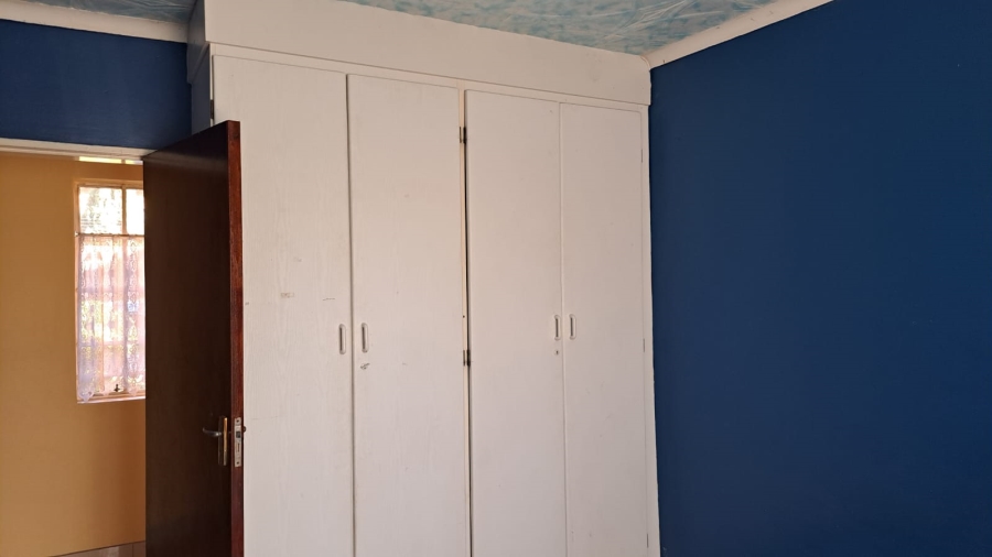 5 Bedroom Property for Sale in Ninapark Gauteng