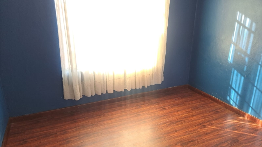 5 Bedroom Property for Sale in Ninapark Gauteng