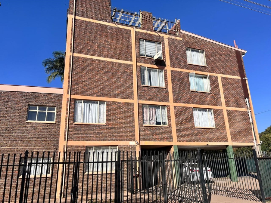 1 Bedroom Property for Sale in Pretoria North Gauteng