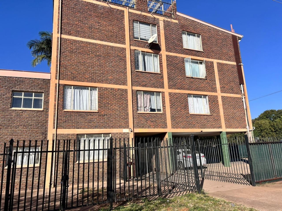 1 Bedroom Property for Sale in Pretoria North Gauteng