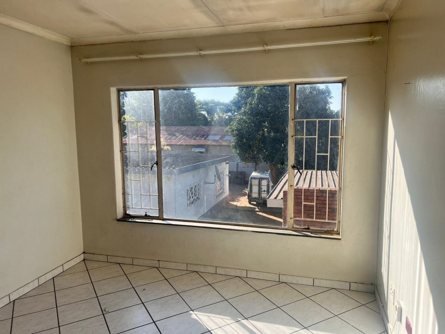 1 Bedroom Property for Sale in Pretoria North Gauteng