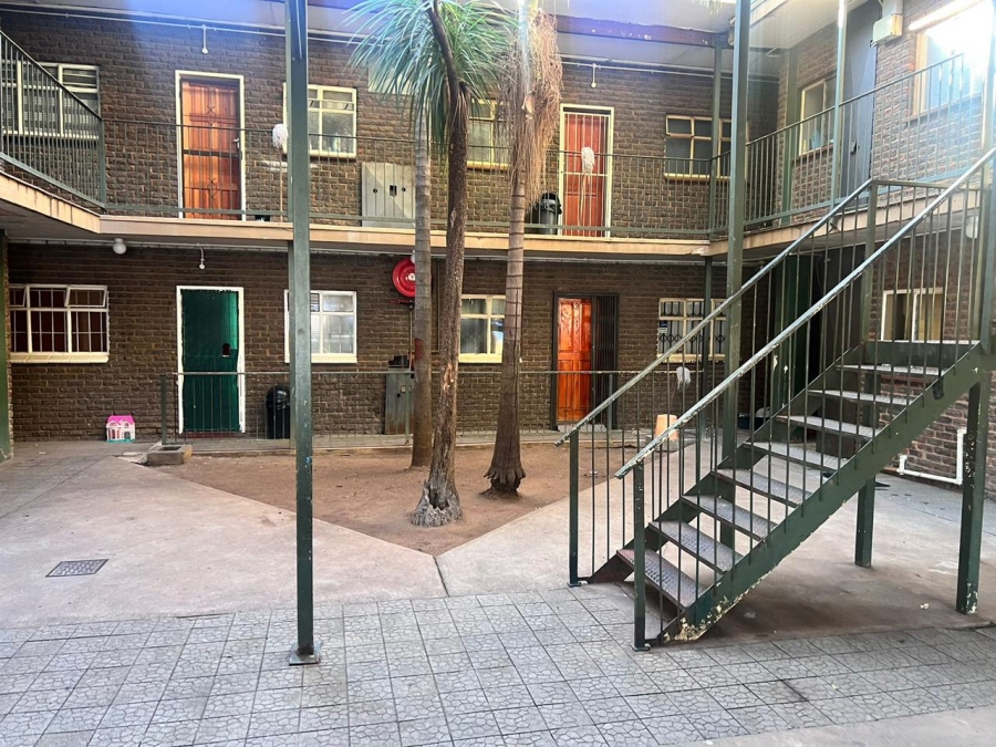 1 Bedroom Property for Sale in Pretoria North Gauteng
