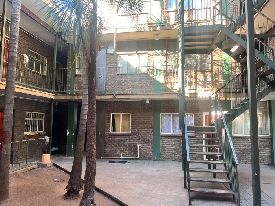 1 Bedroom Property for Sale in Pretoria North Gauteng