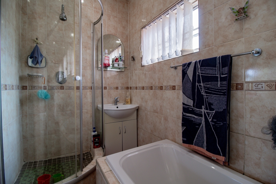 3 Bedroom Property for Sale in Lindbergh Park Gauteng