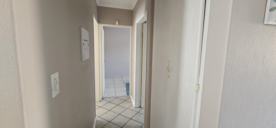 3 Bedroom Property for Sale in Die Hoewes Gauteng