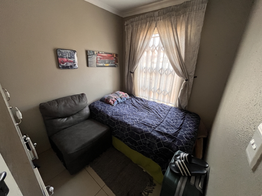 3 Bedroom Property for Sale in Elandspoort Gauteng