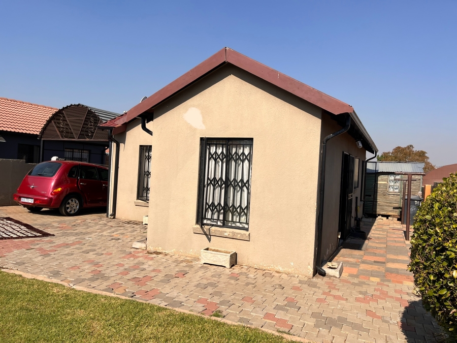 3 Bedroom Property for Sale in Elandspoort Gauteng