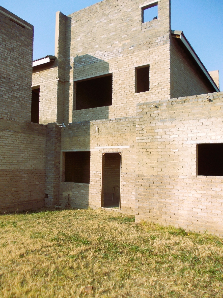 4 Bedroom Property for Sale in Crescent Wood Country Estate Gauteng