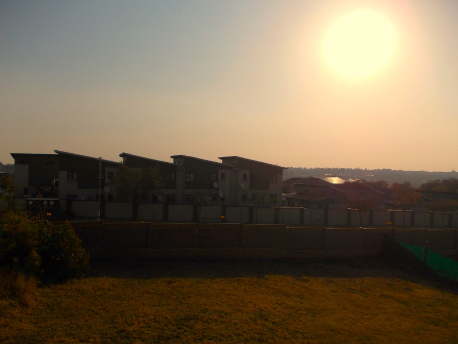 4 Bedroom Property for Sale in Crescent Wood Country Estate Gauteng