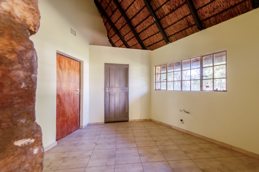 2 Bedroom Property for Sale in Roodekrans Gauteng