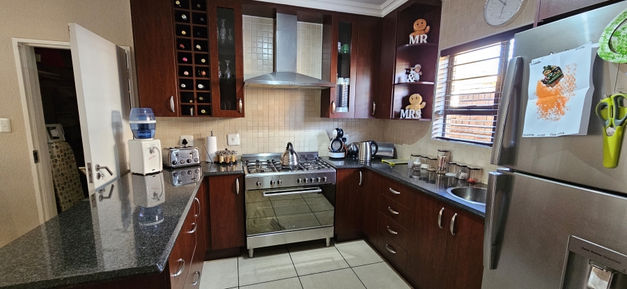 3 Bedroom Property for Sale in New Redruth Gauteng