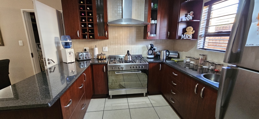 3 Bedroom Property for Sale in New Redruth Gauteng