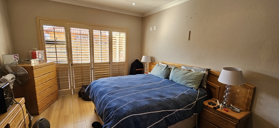 3 Bedroom Property for Sale in New Redruth Gauteng