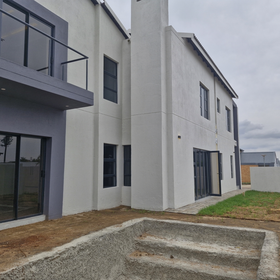 4 Bedroom Property for Sale in Six Fountains Residential Estate Gauteng