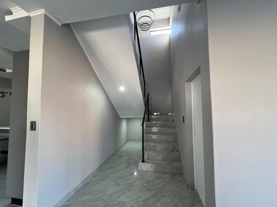 4 Bedroom Property for Sale in Six Fountains Residential Estate Gauteng