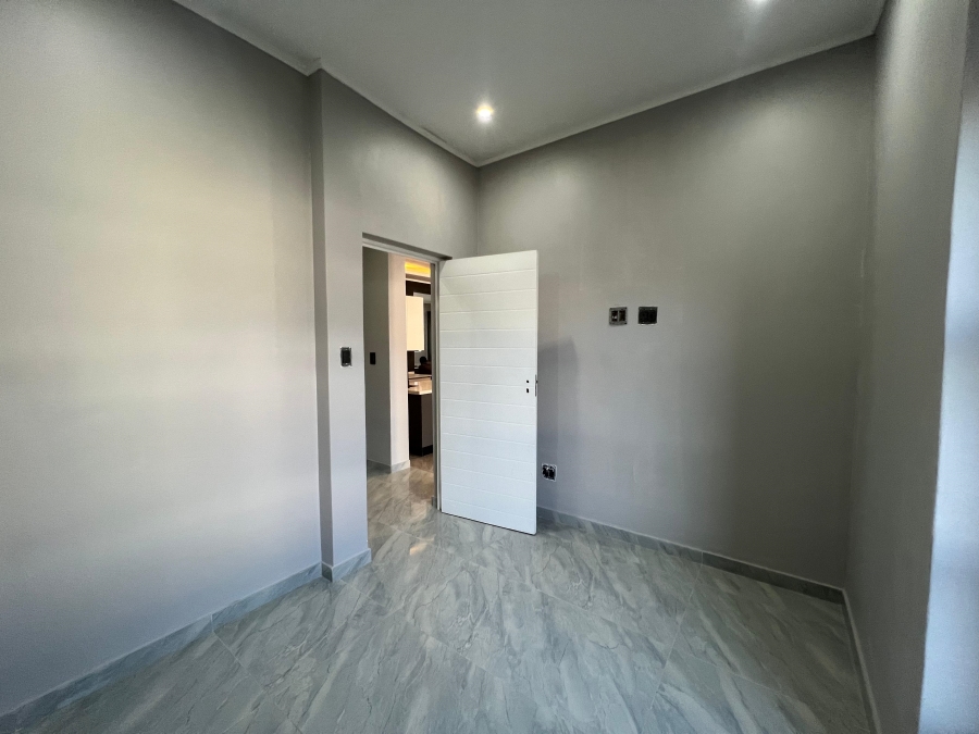 4 Bedroom Property for Sale in Six Fountains Residential Estate Gauteng