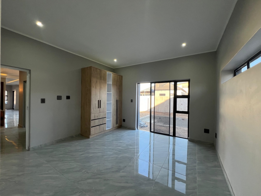 4 Bedroom Property for Sale in Six Fountains Residential Estate Gauteng