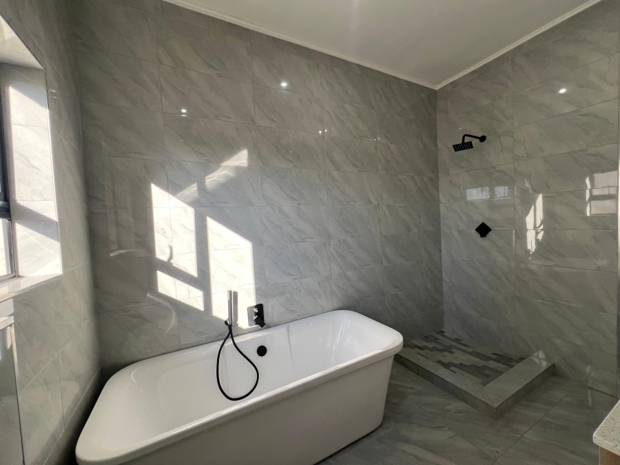 4 Bedroom Property for Sale in Six Fountains Residential Estate Gauteng