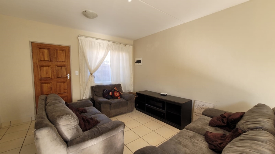 3 Bedroom Property for Sale in Annlin Gauteng