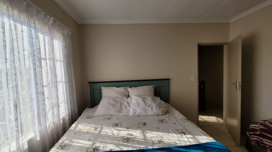 3 Bedroom Property for Sale in Annlin Gauteng
