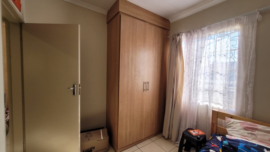 3 Bedroom Property for Sale in Annlin Gauteng