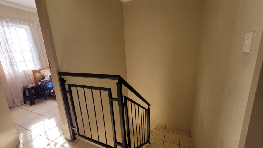 3 Bedroom Property for Sale in Annlin Gauteng