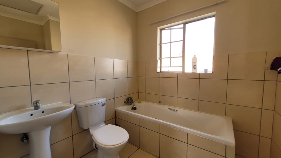 3 Bedroom Property for Sale in Annlin Gauteng