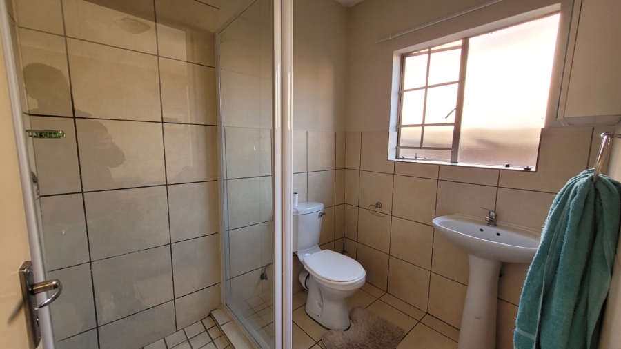 3 Bedroom Property for Sale in Annlin Gauteng